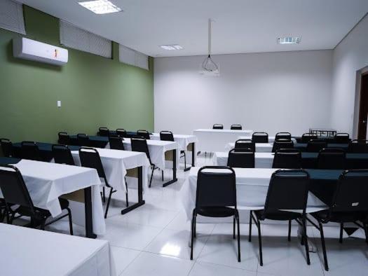 Attie Park Hotel Uberlândia Exteriör bild